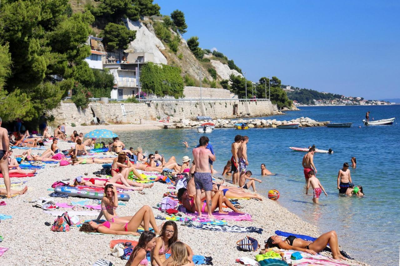 Apartments By The Sea Krilo Jesenice, Omis - 15145 Jesenice  Esterno foto
